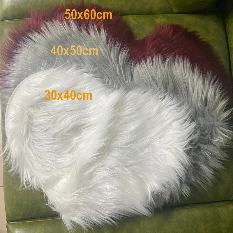 30x40cm Plush Carpet Heart Shaped
